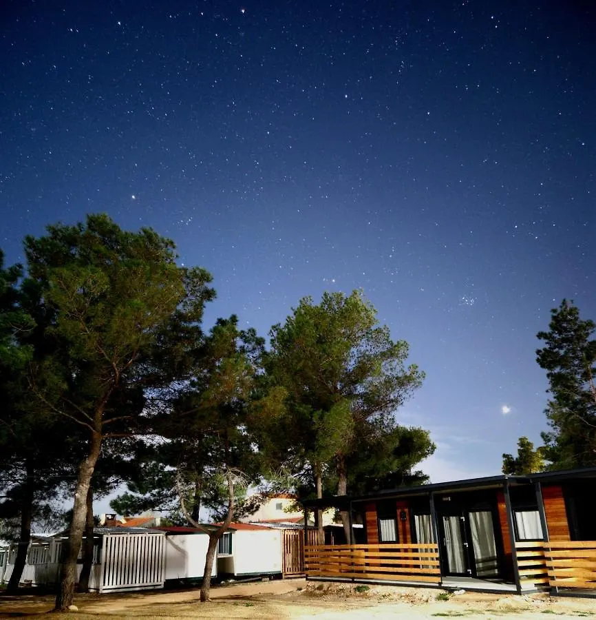 Mobile Home Sara Privlaka